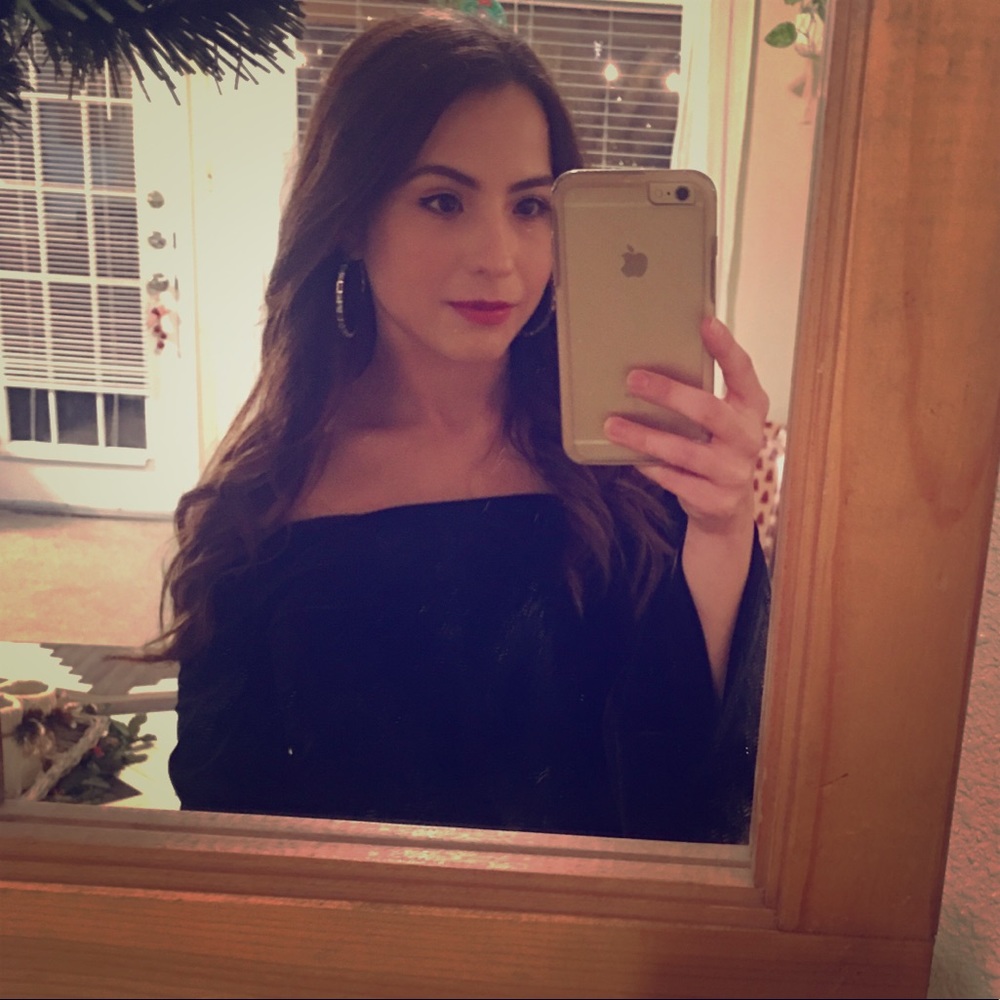 Meet your Posher, Elizabeth